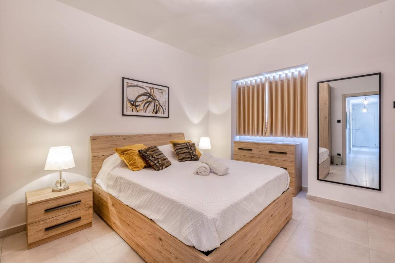 Pool Apartment Is-Swieqi Extérieur photo