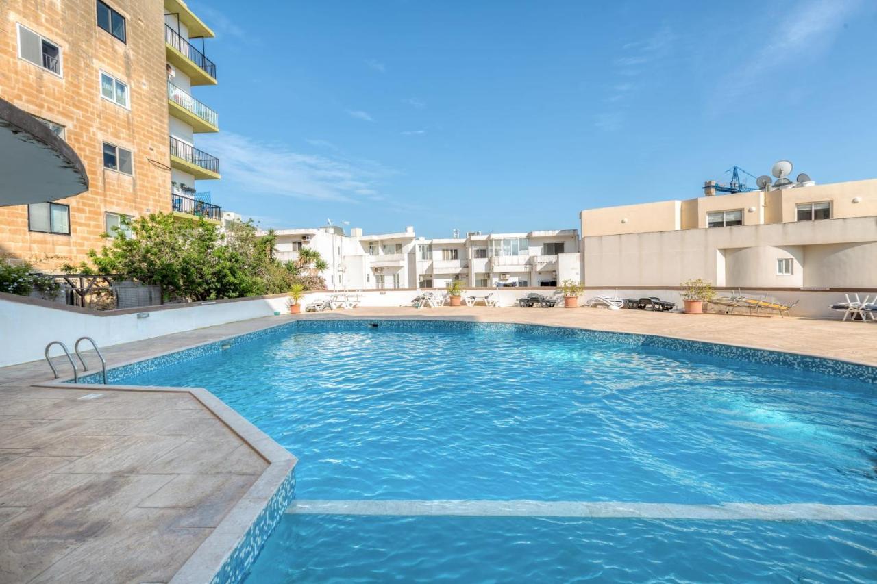 Pool Apartment Is-Swieqi Extérieur photo