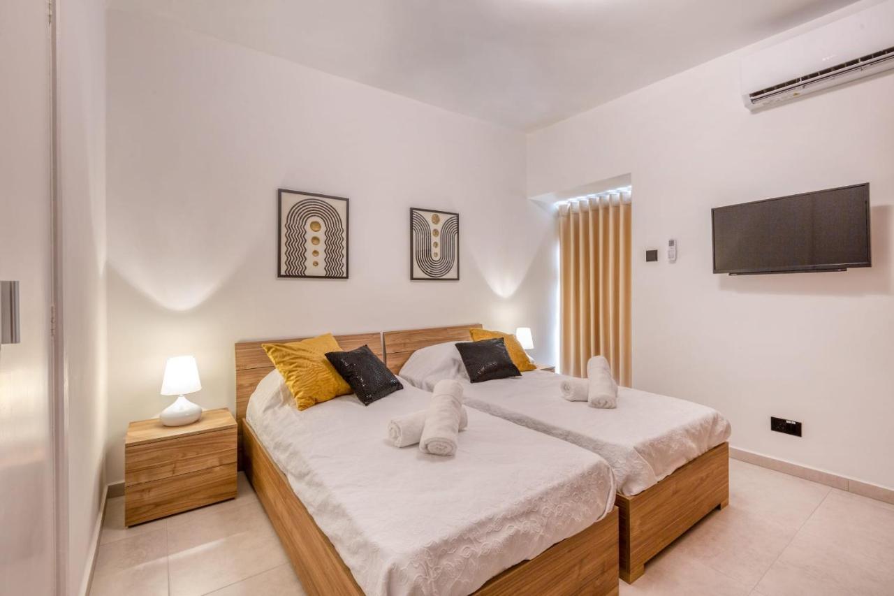 Pool Apartment Is-Swieqi Extérieur photo
