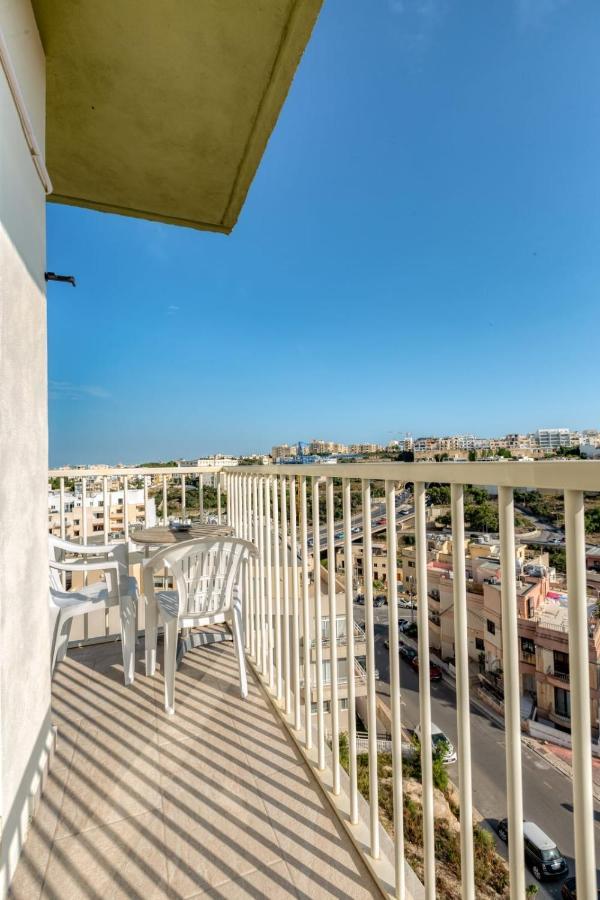 Pool Apartment Is-Swieqi Extérieur photo