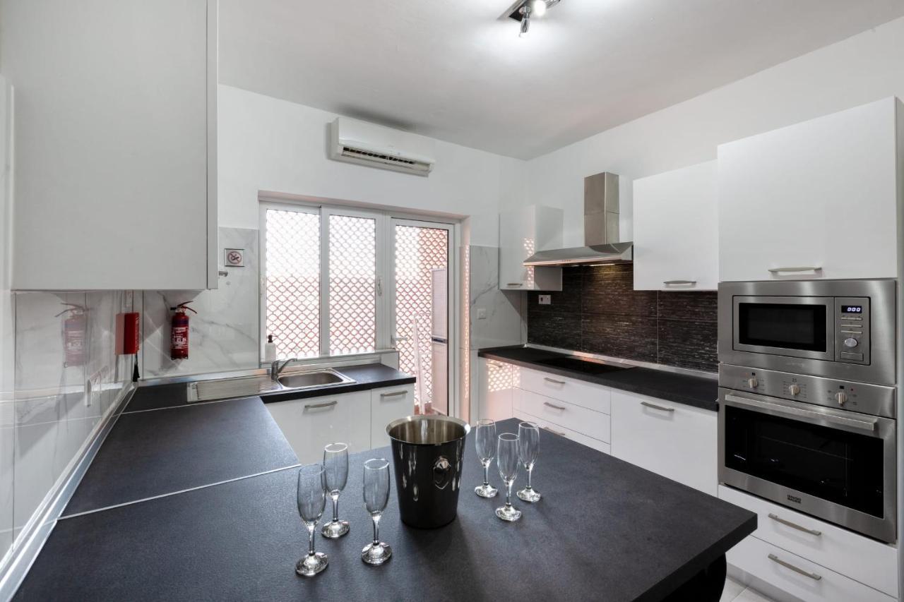 Pool Apartment Is-Swieqi Extérieur photo