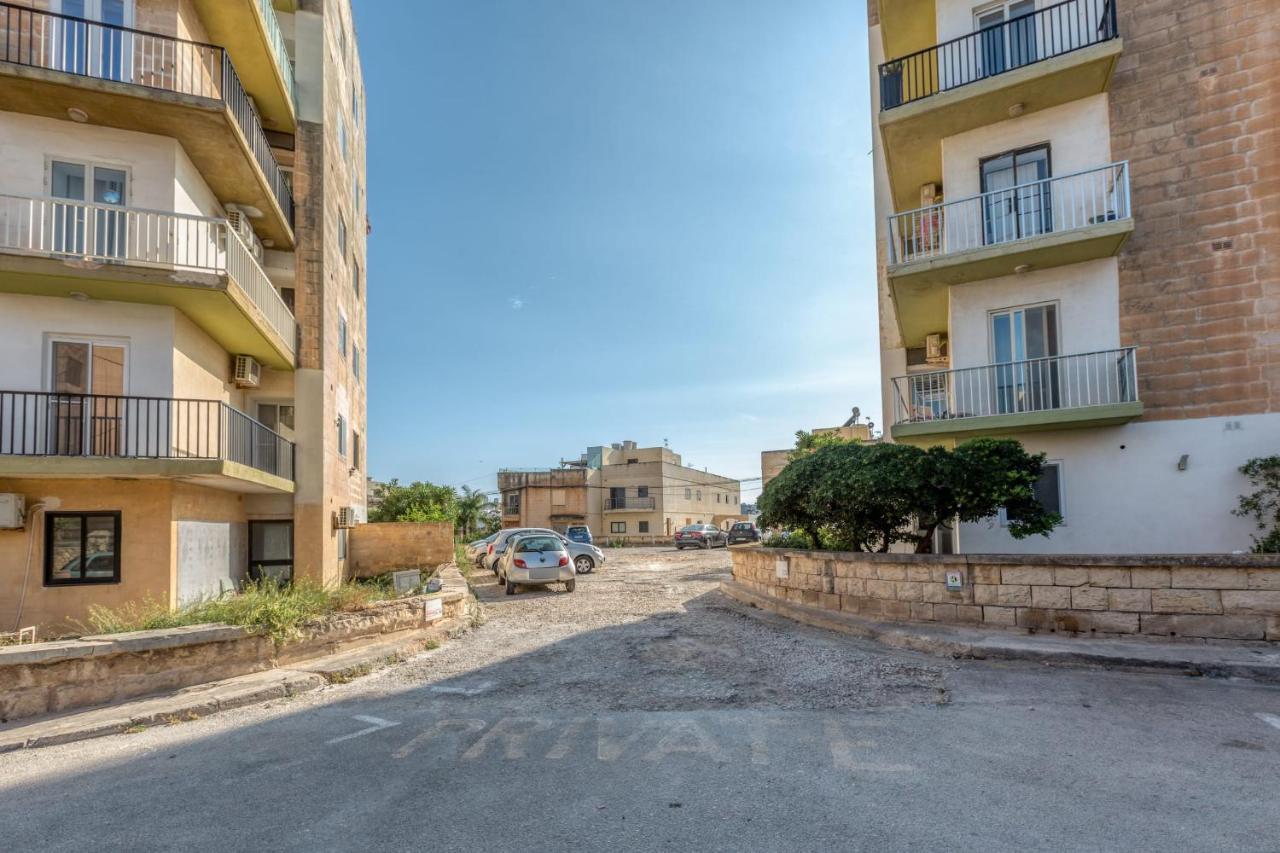 Pool Apartment Is-Swieqi Extérieur photo
