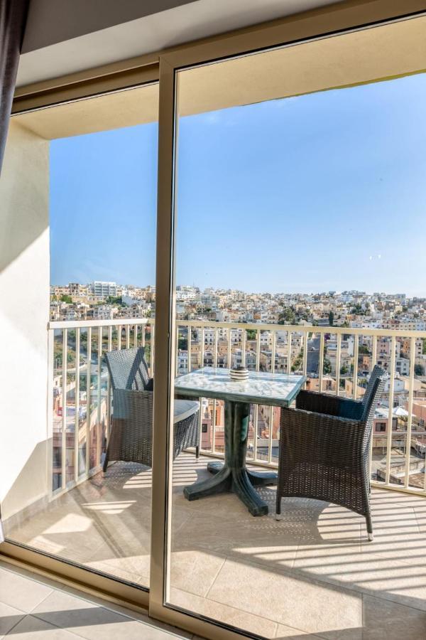 Pool Apartment Is-Swieqi Extérieur photo