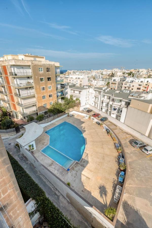 Pool Apartment Is-Swieqi Extérieur photo